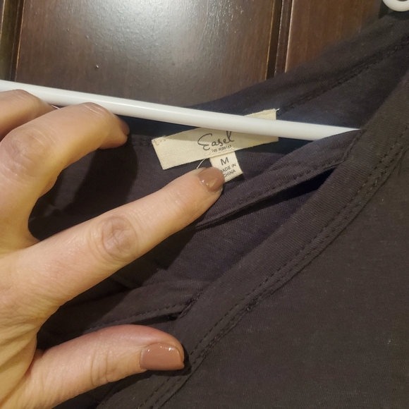 Easel Charcoal long sleeve criss cross long sleeve - Picture 3 of 5